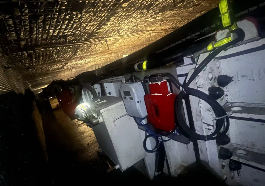 2026煤礦智能化新風(fēng)口：融合礦鴻與AI大模型的在線油液監(jiān)測系統(tǒng)方案