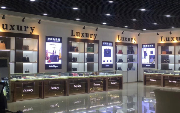 奢侈品精品柜設(shè)計(jì)要求?不遵循規(guī)則意味營銷失敗